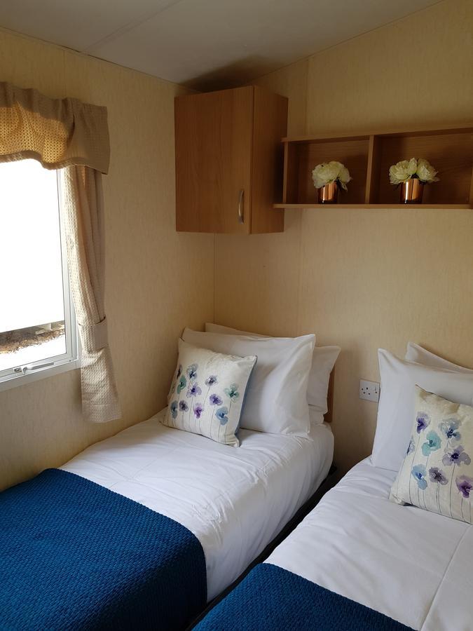 Pitch & Canvas - Self Catering At Broad Oak Farm Hotell Tattenhall Eksteriør bilde