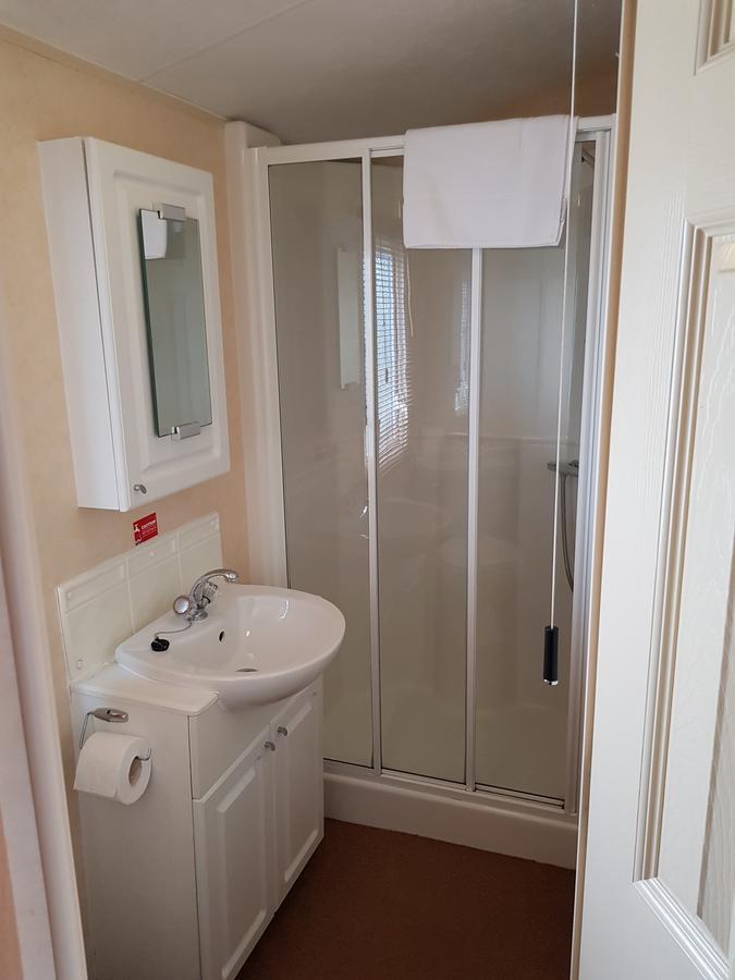 Pitch & Canvas - Self Catering At Broad Oak Farm Hotell Tattenhall Eksteriør bilde
