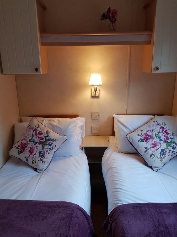 Pitch & Canvas - Self Catering At Broad Oak Farm Hotell Tattenhall Eksteriør bilde